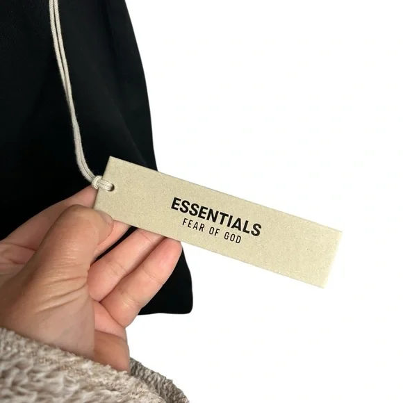 Fear of God Essentials Black Oversize Rubber Logo Patch Short Sleeve T-Shirt - Picture 5 of 13